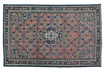 Shiraz Vintage Persian Rug, 210 x 319 cm