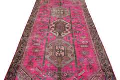 Shiraz Vintage Persian Rug, 149 x 280 cm