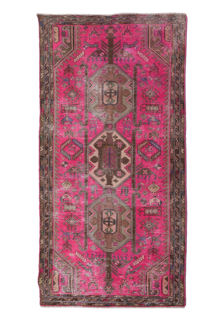 Shiraz Vintage Persian Rug, 149 x 280 cm