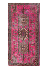 Shiraz Vintage Persian Rug, 149 x 280 cm