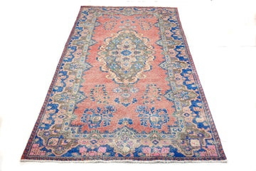 Shiraz Vintage Persian Rug, 153 x 283 cm