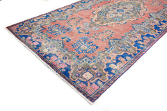 Shiraz Vintage Persian Rug, 153 x 283 cm