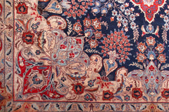 Kashmar Persian Rug, 290 x 395 cm hand knotted vintage wool medallion detail