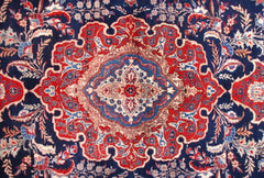 Kashmar Persian Rug, 290 x 395 cm hand knotted vintage wool floral pattern detail