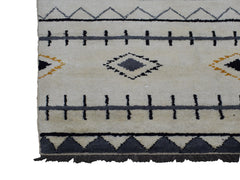 Hand Knotted Moroccan Style Rug, 197 x 314 cm