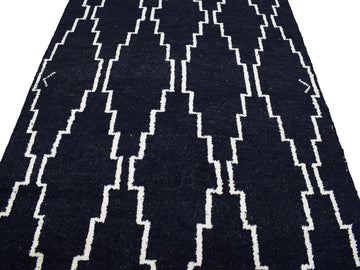 Hand Knotted Moroccan Style Rug, 153 x 263 cm