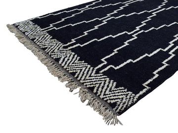 Hand Knotted Moroccan Style Rug, 153 x 263 cm