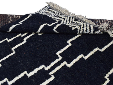 Hand Knotted Moroccan Style Rug, 153 x 263 cm