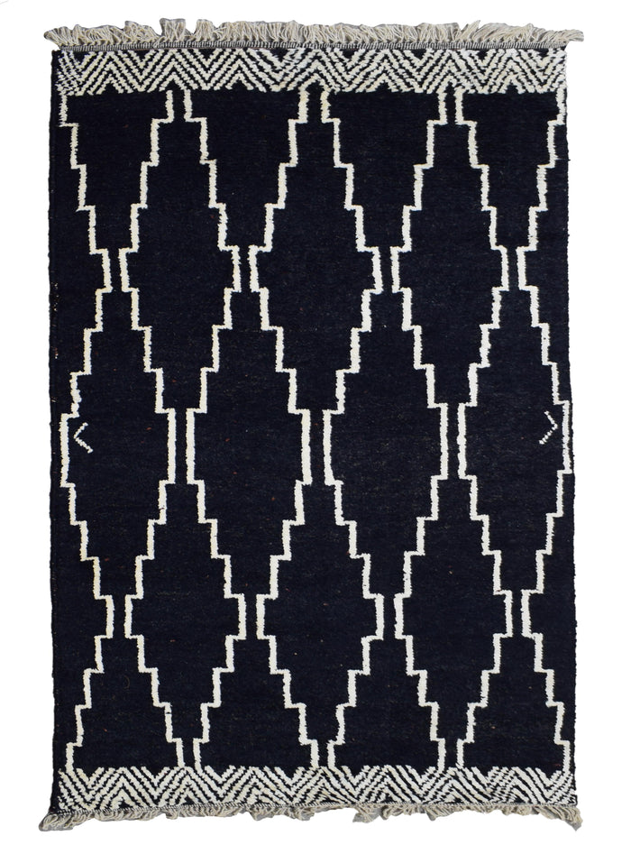 Hand Knotted Moroccan Style Rug, 153 x 263 cm