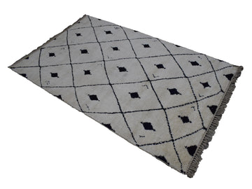 Hand Knotted Moroccan Style Rug, 149 x 250 cm
