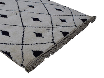 Hand Knotted Moroccan Style Rug, 149 x 250 cm