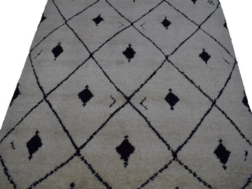 Hand Knotted Moroccan Style Rug, 149 x 250 cm