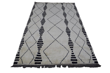 Hand Knotted Moroccan Style Rug, 166 x 288 cm
