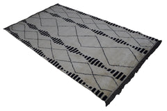 Hand Knotted Moroccan Style Rug, 166 x 288 cm