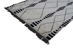 Hand Knotted Moroccan Style Rug, 166 x 288 cm