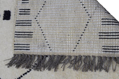 Hand Knotted Moroccan Style Rug, 166 x 288 cm