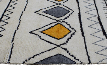 Hand Knotted Moroccan Style Rug, 152 x 268 cm