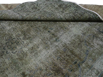 OVERDYED Vintage Persian Rug, 235 x 330 cm