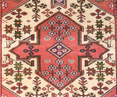 Hamadan   103 x 147 cm