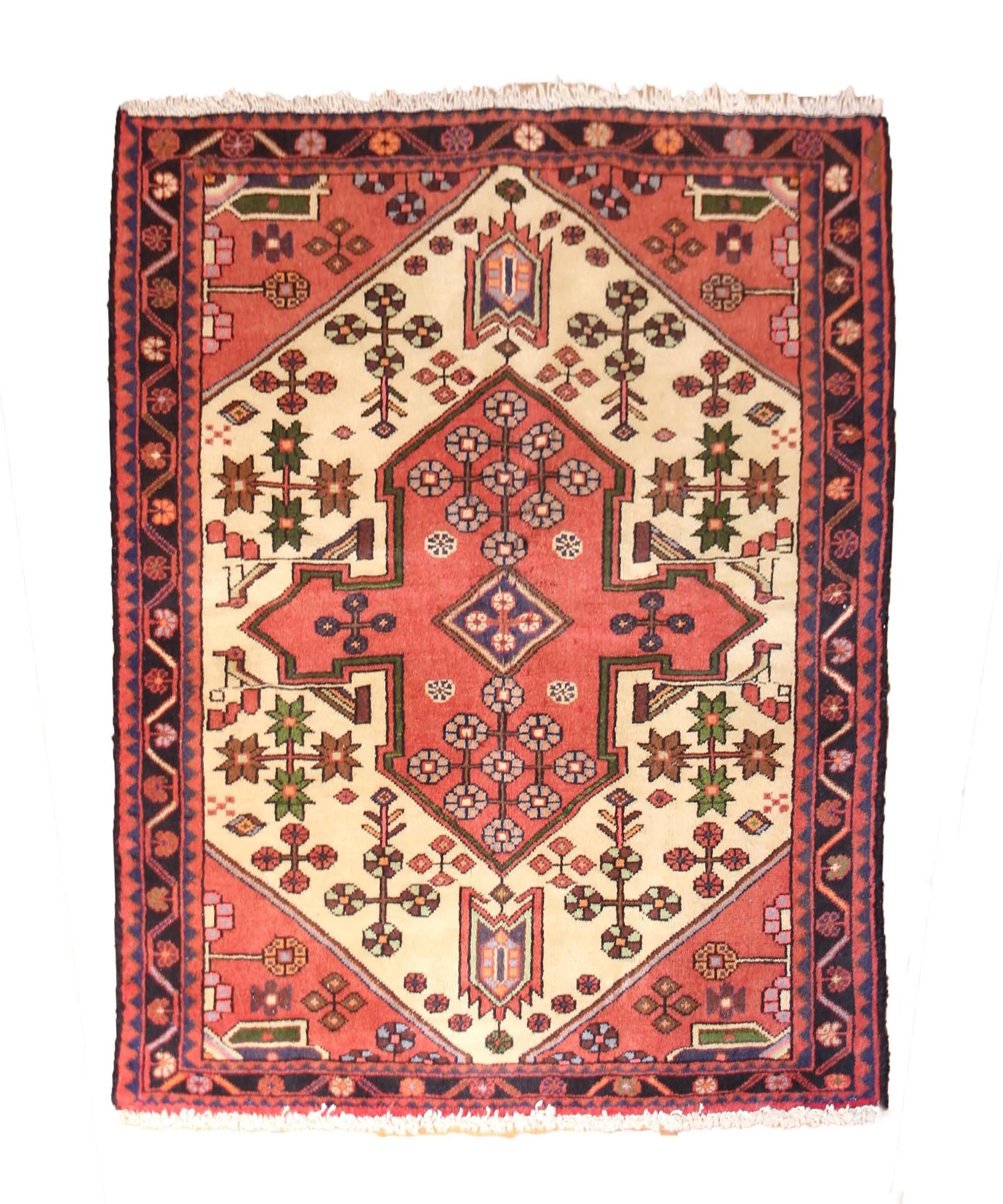 Hamadan   103 x 147 cm