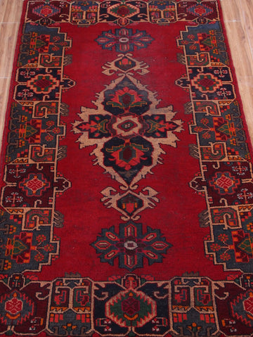 Ferdos Persian Rug, 125 x 225 cm