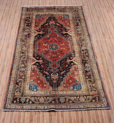Tuyserkan Persian Rug, 137 x 232 cm