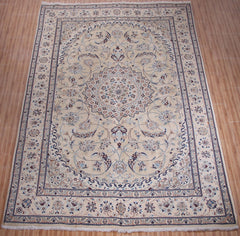 Nain Persian Rug, 249 x 336 cm