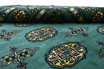 Bukhara Persian Rug, 139 x 204 cm