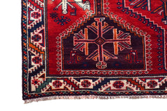 Shiraz Persian Rug, 157 x 238 cm