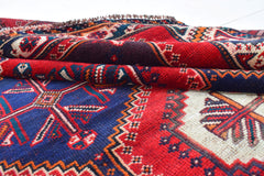 Shiraz Persian Rug, 157 x 238 cm