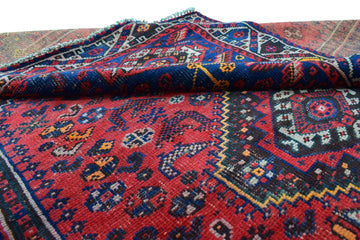 Shiraz Persian Rug, 147 x 225 cm