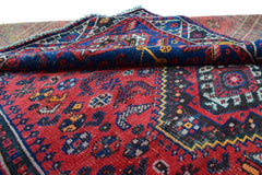 Shiraz Persian Rug, 147 x 225 cm