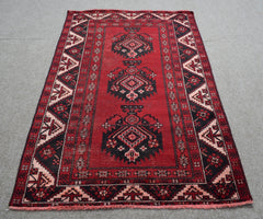 Hand Knotted Antique Persian Shiraz Rug, 116 x 188 cm