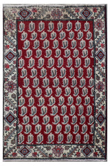 Hand Knotted Vintage Persian Shiraz Rug, 129 x 168 cm