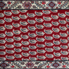 Hand Knotted Vintage Persian Shiraz Rug, 129 x 168 cm