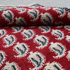 Hand Knotted Vintage Persian Shiraz Rug, 129 x 168 cm