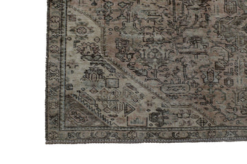 DISTRESSED Vintage Persian Rug, 185 x 272 cm