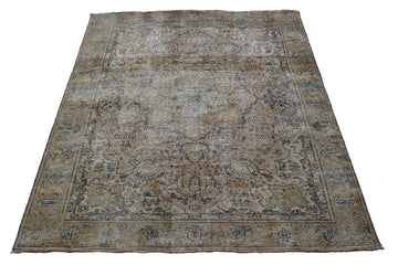 DISTRESSED Vintage Persian Rug, 195 x 282 cm