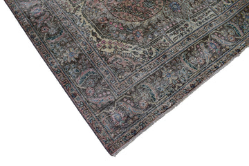 DISTRESSED Vintage Persian Rug, 197 x 280 cm