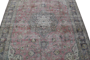 DISTRESSED Vintage Persian Rug, 234 x 327 cm