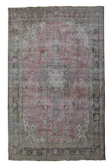 DISTRESSED Vintage Persian Rug, 234 x 327 cm