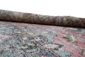 DISTRESSED Vintage Persian Rug, 234 x 327 cm