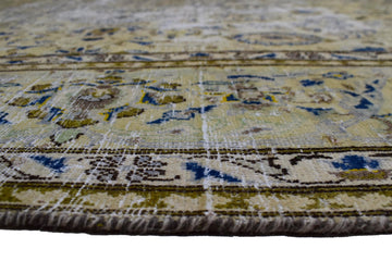 DISTRESSED Vintage Persian Rug, 285 x 373 cm