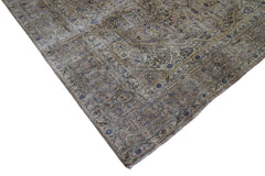 DISTRESSED Vintage Persian Rug, 292 x 377 cm