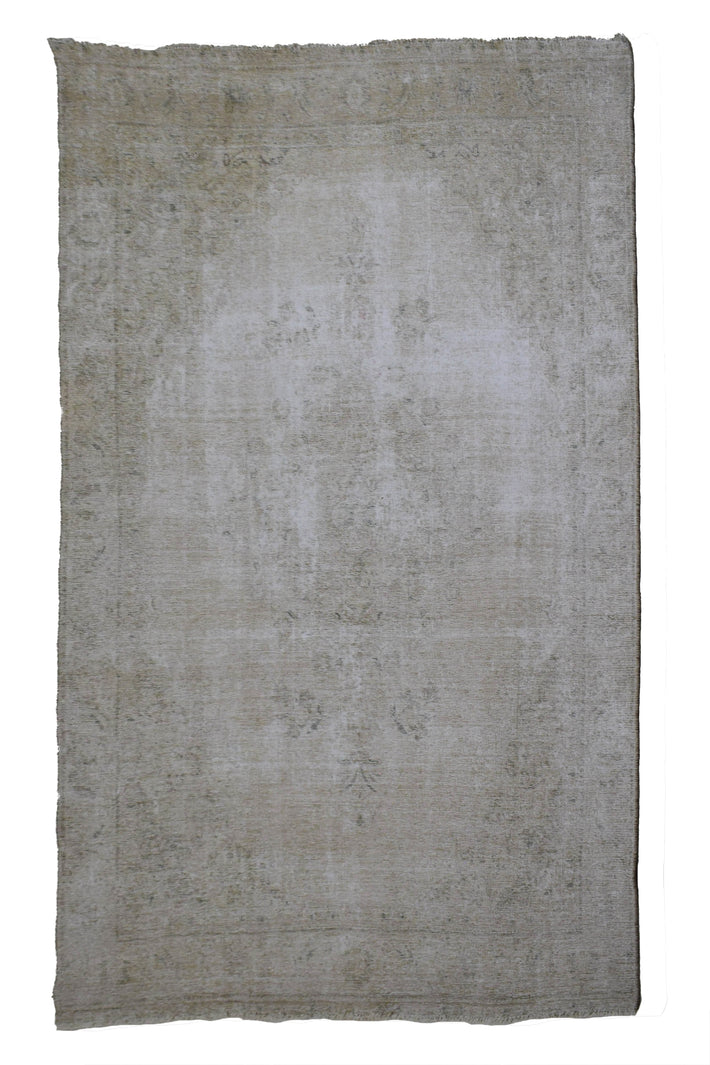 DISTRESSED Vintage Persian Rug, 216 x 305 cm