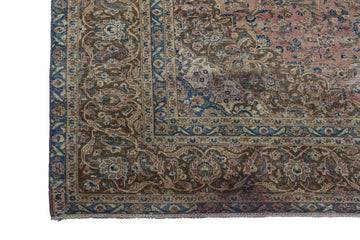 DISTRESSED Vintage Persian Rug, 282 x 381 cm