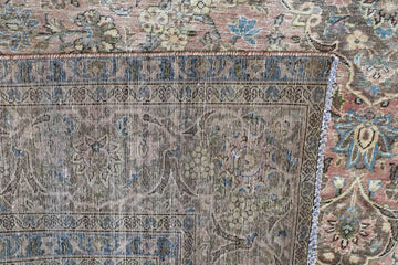 DISTRESSED Vintage Persian Rug, 284 x 375 cm