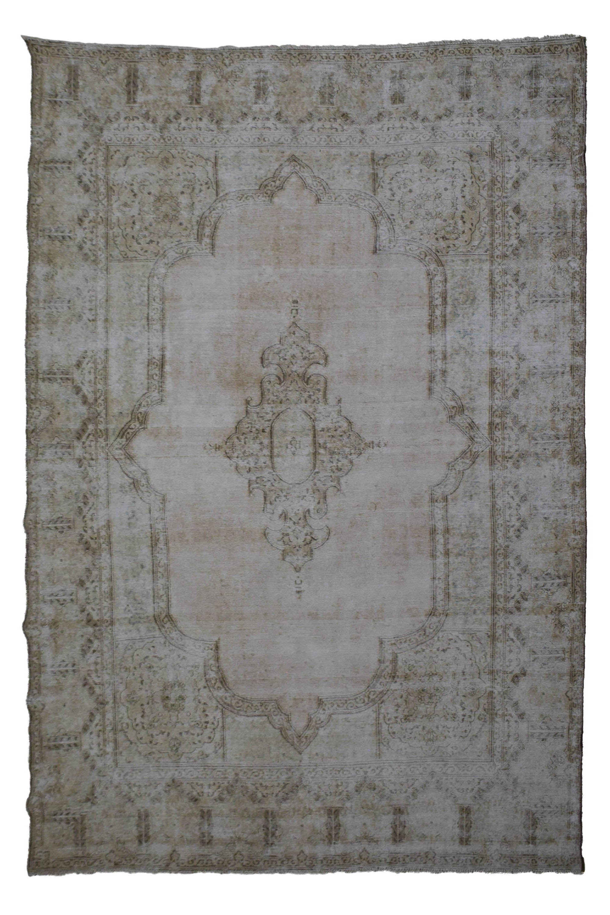 DISTRESSED Vintage Persian Rug, 280 x 363 cm