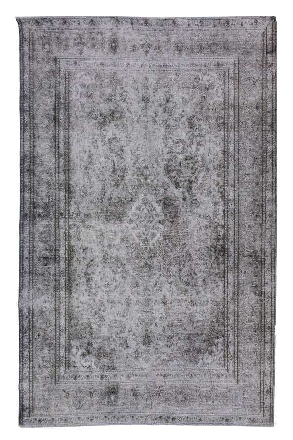 OVERDYED Vintage Persian Rug, 195 x 270 cm