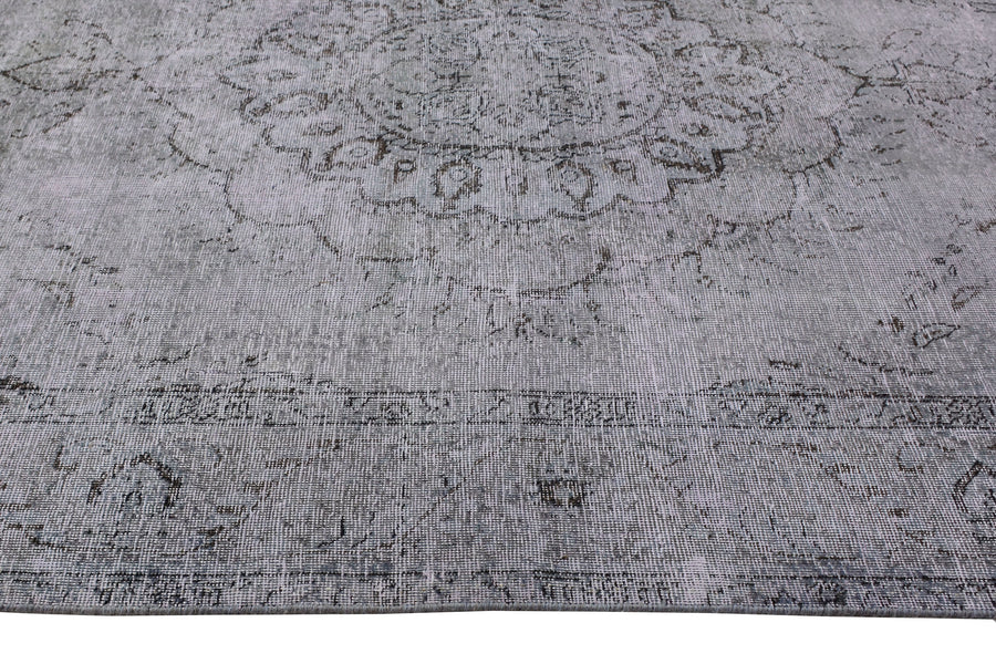 OVERDYED Vintage Persian Rug, 197 x 285 cm